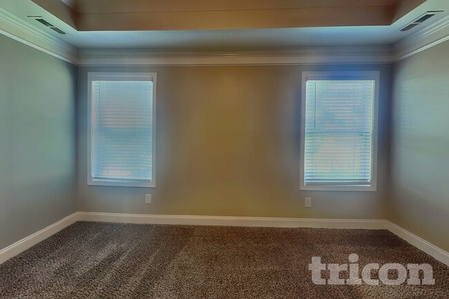 Building Photo - 513 Sourwood Dr