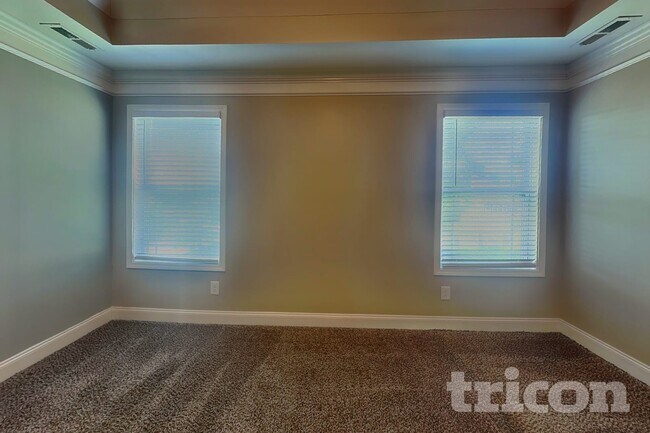 Foto del edificio - 513 Sourwood Dr