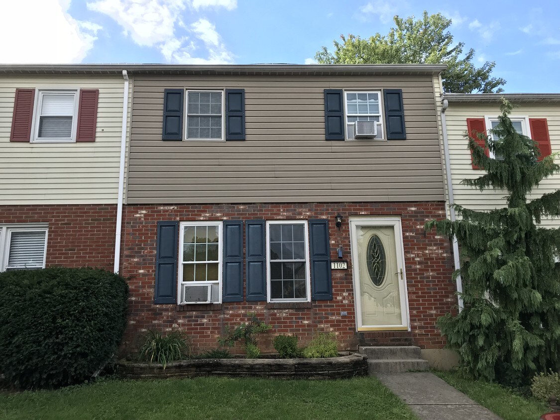 1102 Driver Pl, Allentown, PA 18106 Townhouse for Rent in Allentown