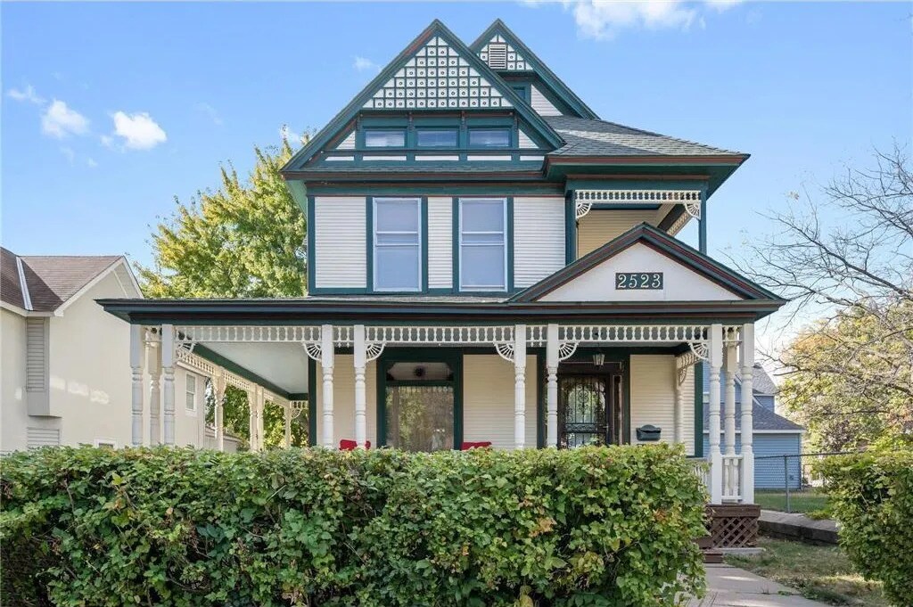 Foto principal - 2523 Dupont Ave N