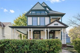 Building Photo - 2523 Dupont Ave N