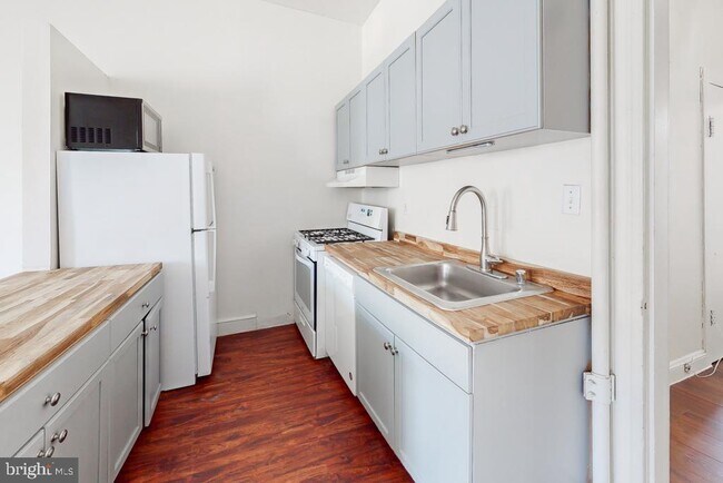 Foto del edificio - 929 N Calvert St