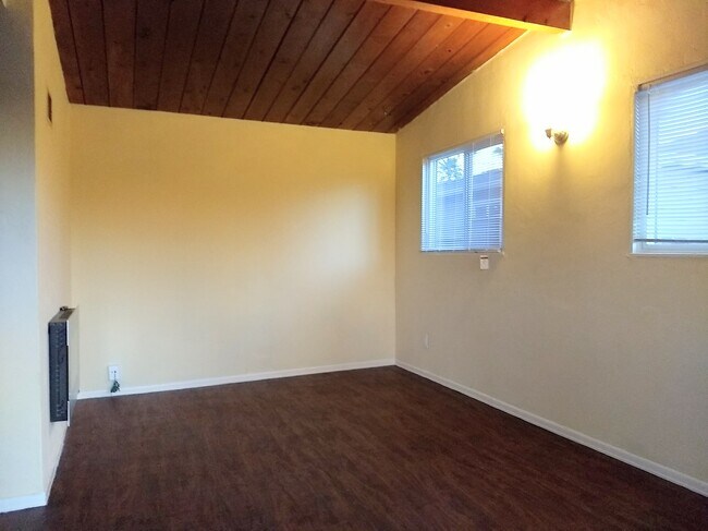 Foto del edificio - 5013 Williams Ave