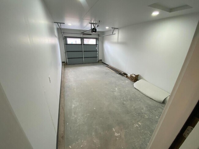 Foto del edificio - 218 S Elmwood Ave