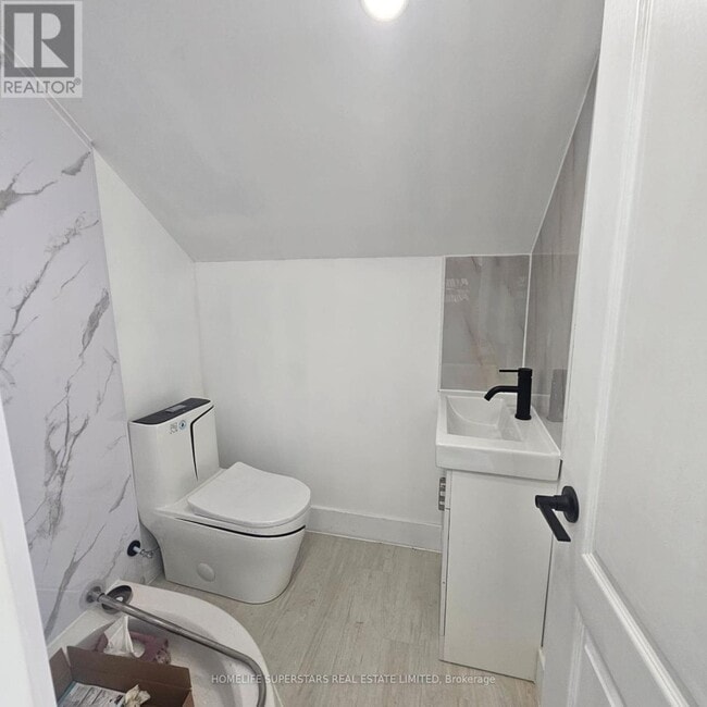 Building Photo - 3130 Merritt Ave