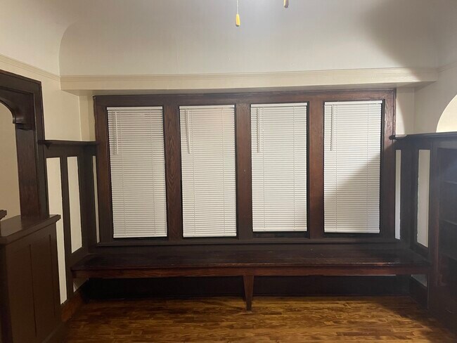 Building Photo - 4419 W Burleigh St