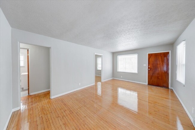 Photo - 3437 N Sherman Dr House