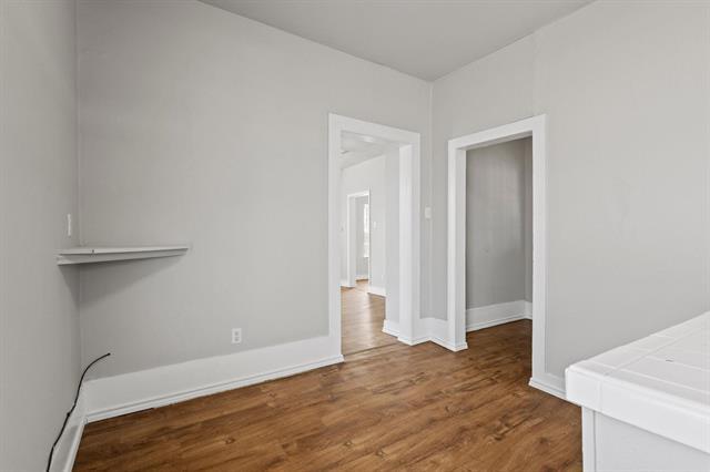 Foto del edificio - 909 W Chestnut St