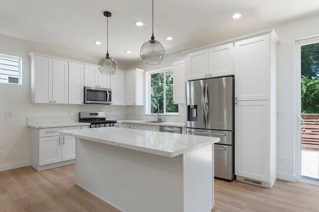 Foto del edificio - 3671 Wild Rose Loop