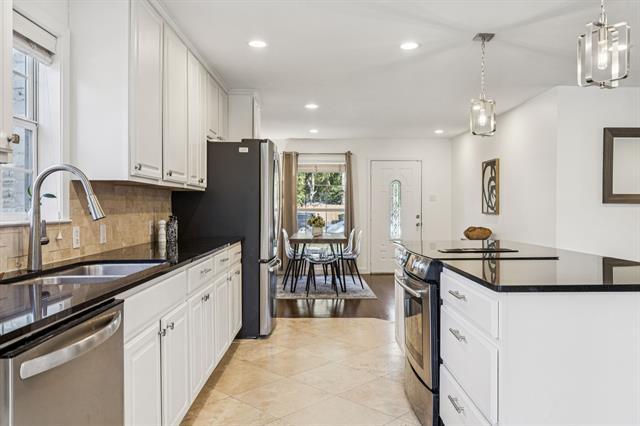 Foto del edificio - 10525 Castlegate Dr