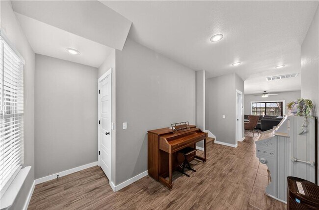 Building Photo - 396 N Torc Ln