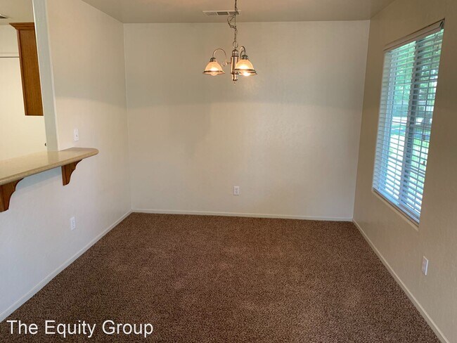 Building Photo - 1750-1858 Paseo Del Lago