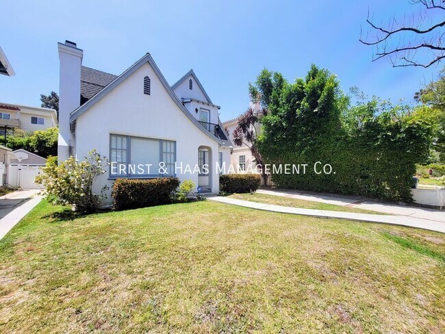 Foto del edificio - 2227 Camden Ave