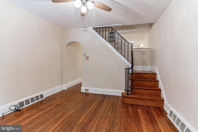 Building Photo - 4562 Silverwood St