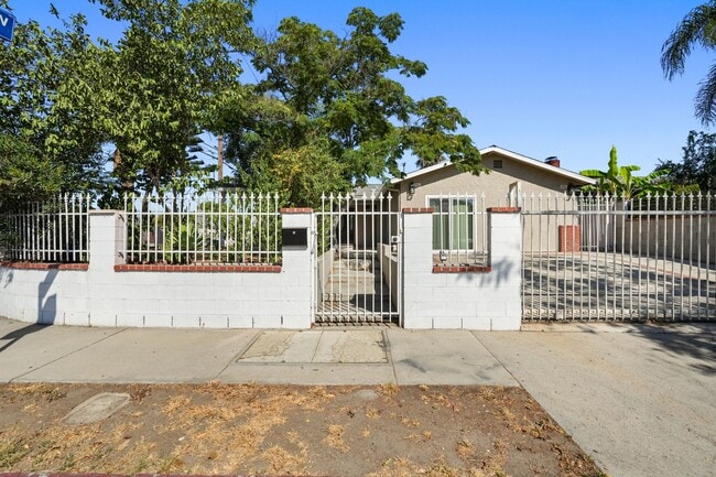 Building Photo - 12755 Judd St