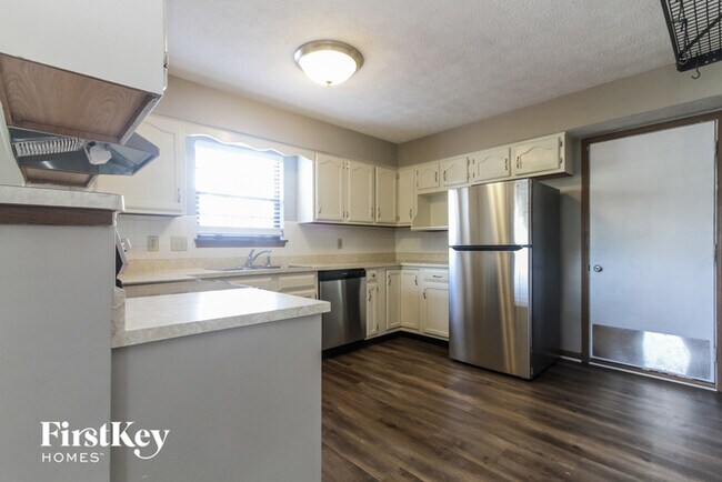 Foto del edificio - 8240 Parsley Ln