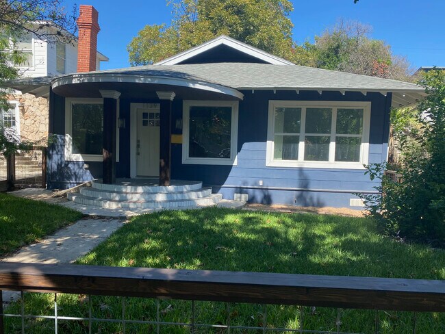 historic home - 1139 W Russell Plz
