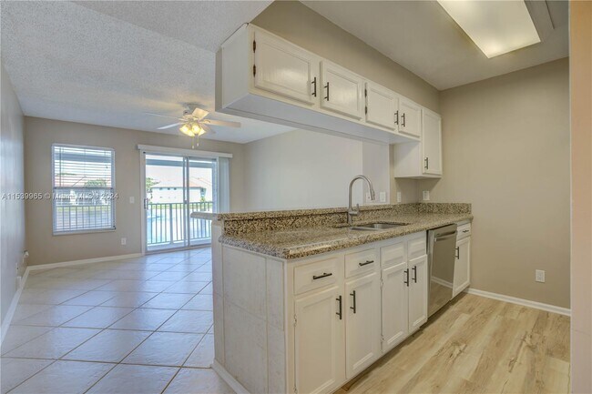 Foto del edificio - 162 Cypress Point Dr