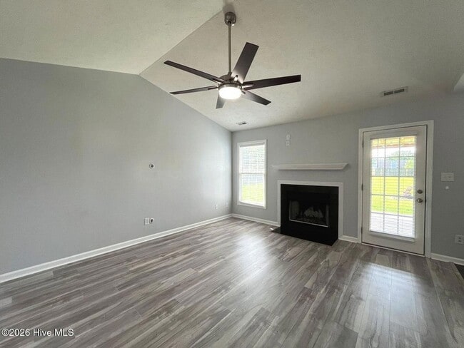 Building Photo - 108 Chapel Hill Dr