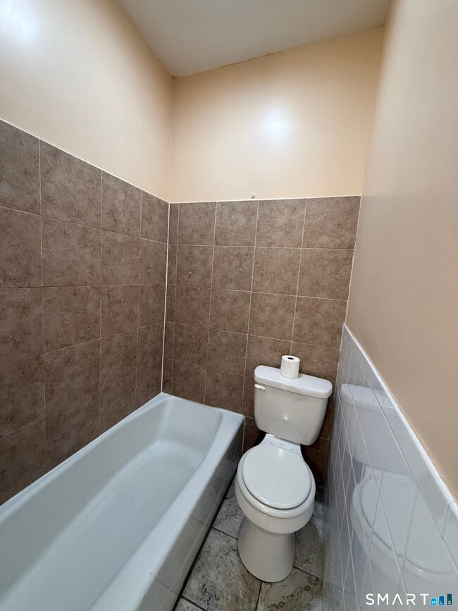 Foto del edificio - 10 Gilbert Ave