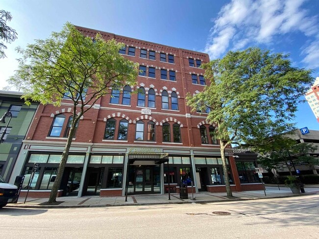 Foto del edificio - 83 Hanover St