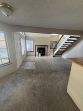 Building Photo - 4713 Spine Rd