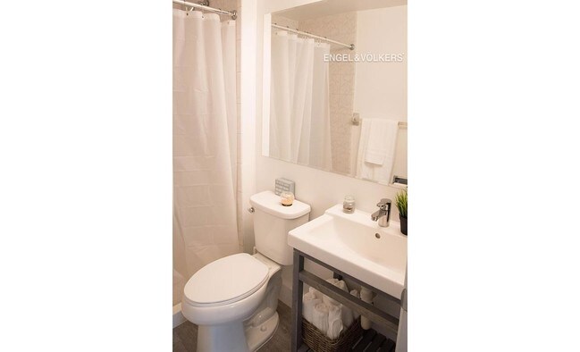 Foto del edificio - 179 Beach 96th Street