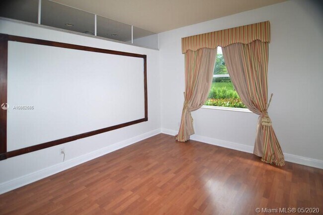 Building Photo - 19548 S Whitewater Ave