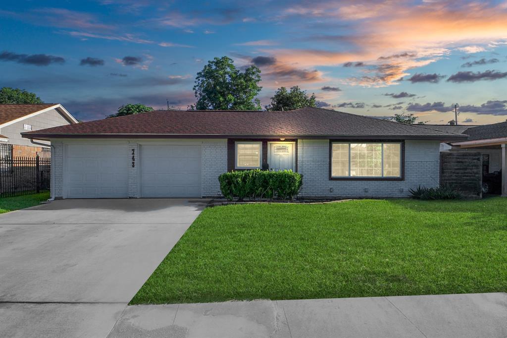 Foto principal - 743 Eastlake St