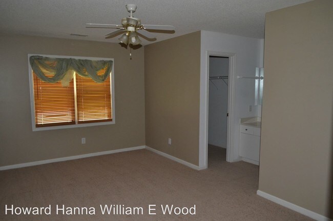 Building Photo - 124 Summerfield St