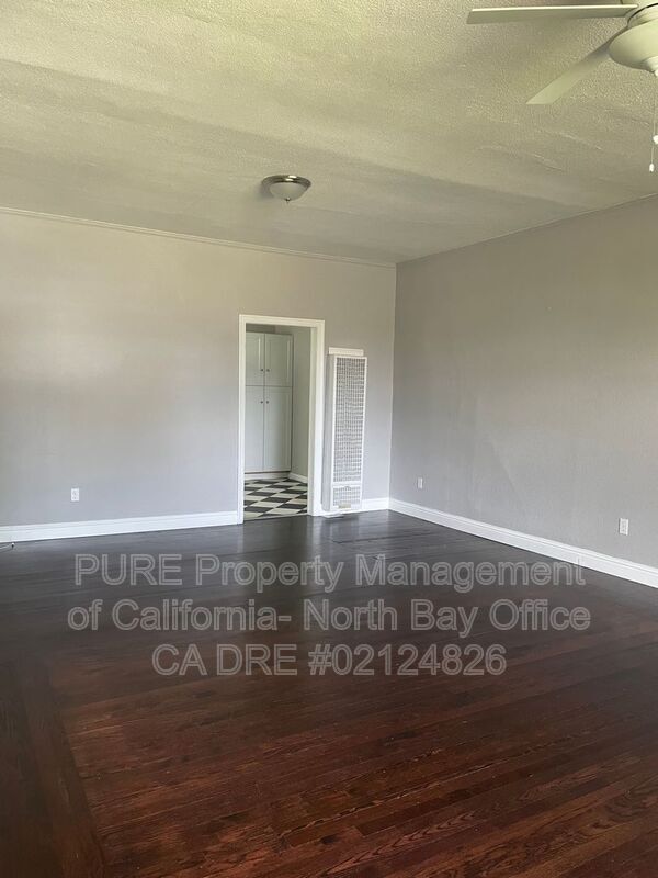 Building Photo - 420 S Spring St