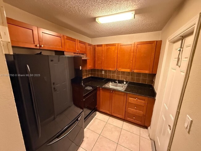 Foto del edificio - 4251 NW 5th St