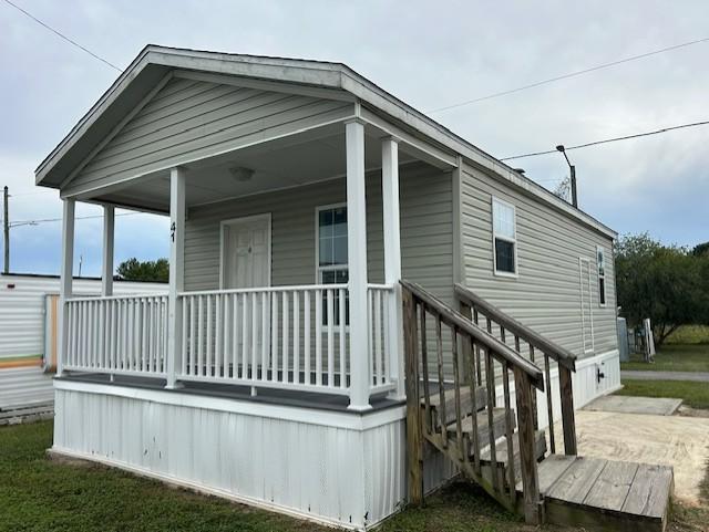 Building Photo - 6941 MacDonald Ct