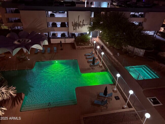 Foto del edificio - 207 W Clarendon Ave