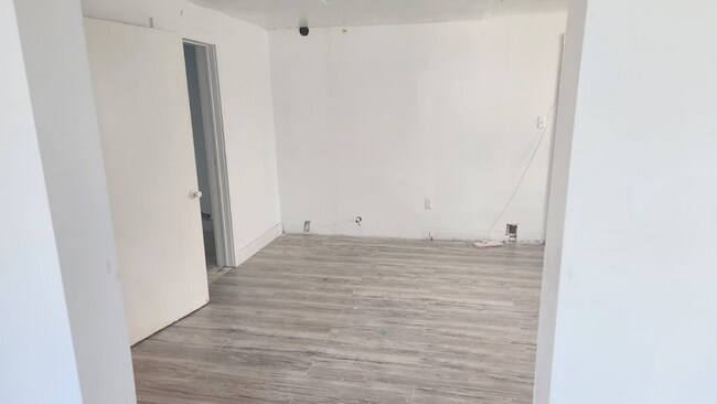 Foto del edificio - 27 Milton Ave