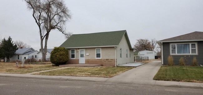 Building Photo - 620 N 4th Ave