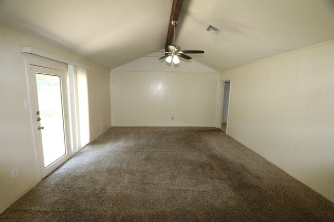 Building Photo - 5339 Lincoln Town Dr