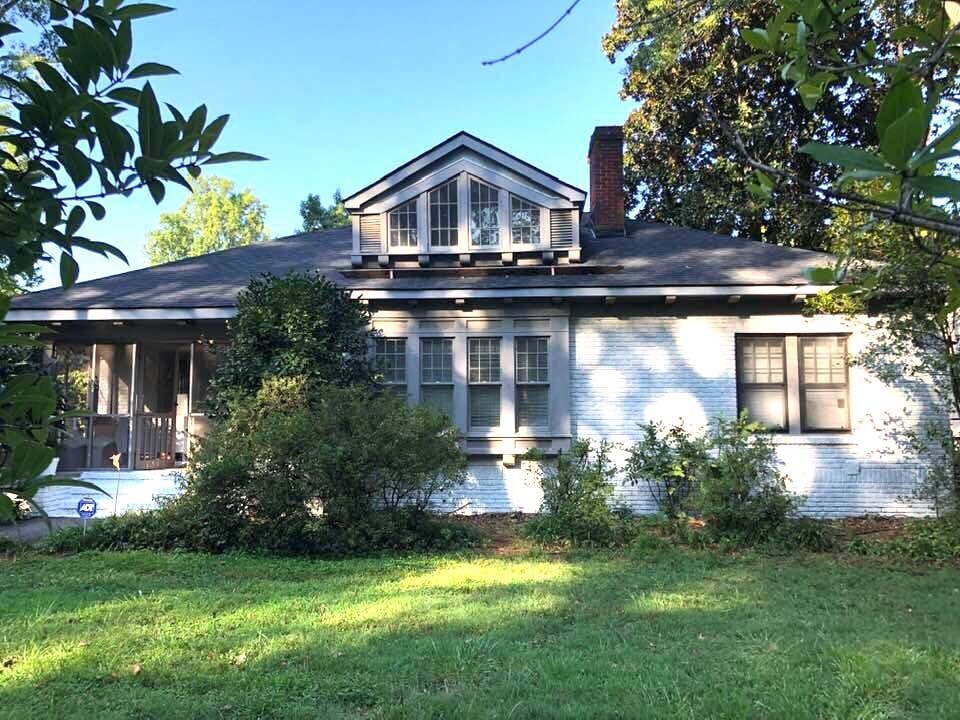 Front view - 1566 N Morningside Dr NE