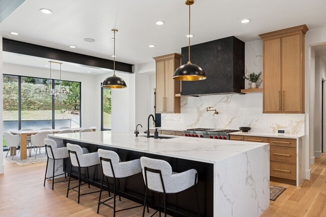 Photo - 7705 Dante Dr House