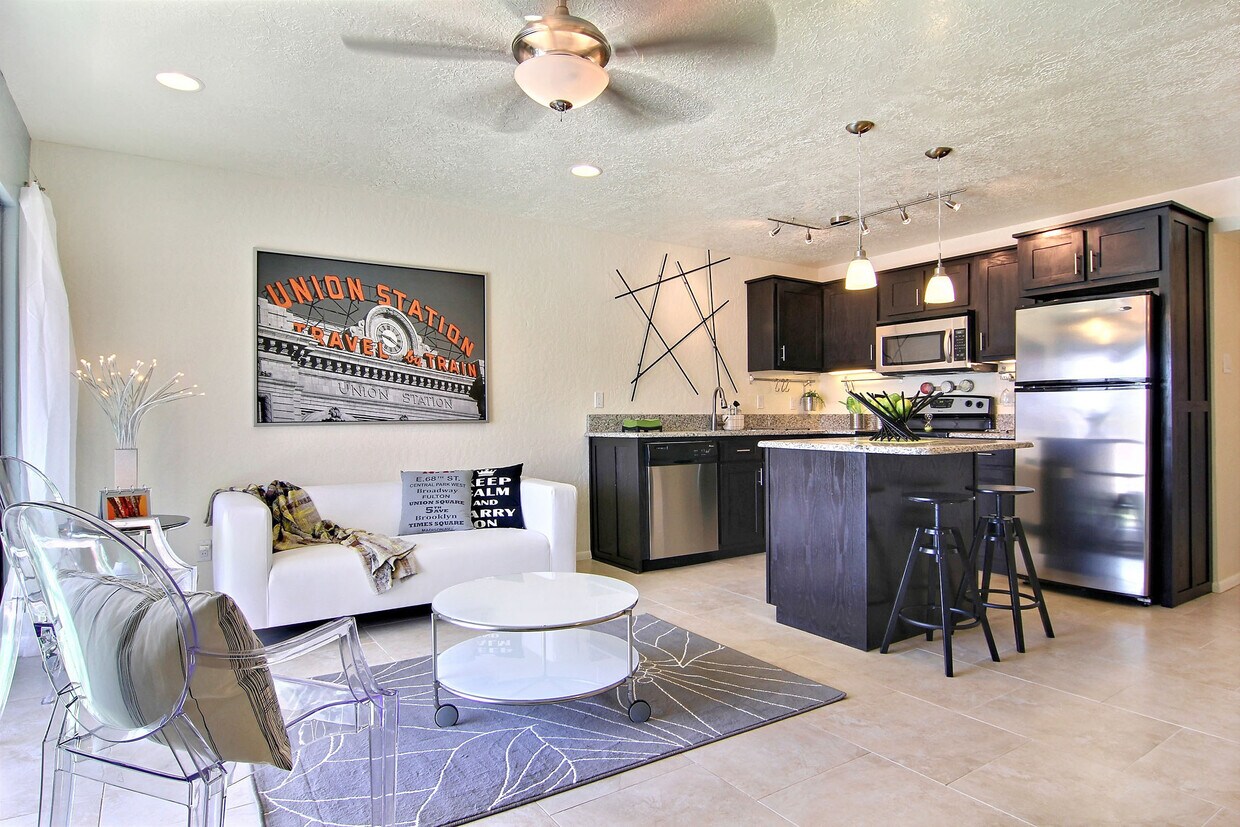 1025 Valencia Dr SE Unit 14, Albuquerque, NM 87108 Condo for Rent in Albuquerque, NM