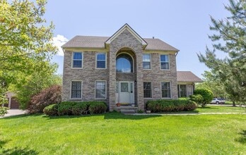 Building Photo - 44741 Cherry Hill Rd
