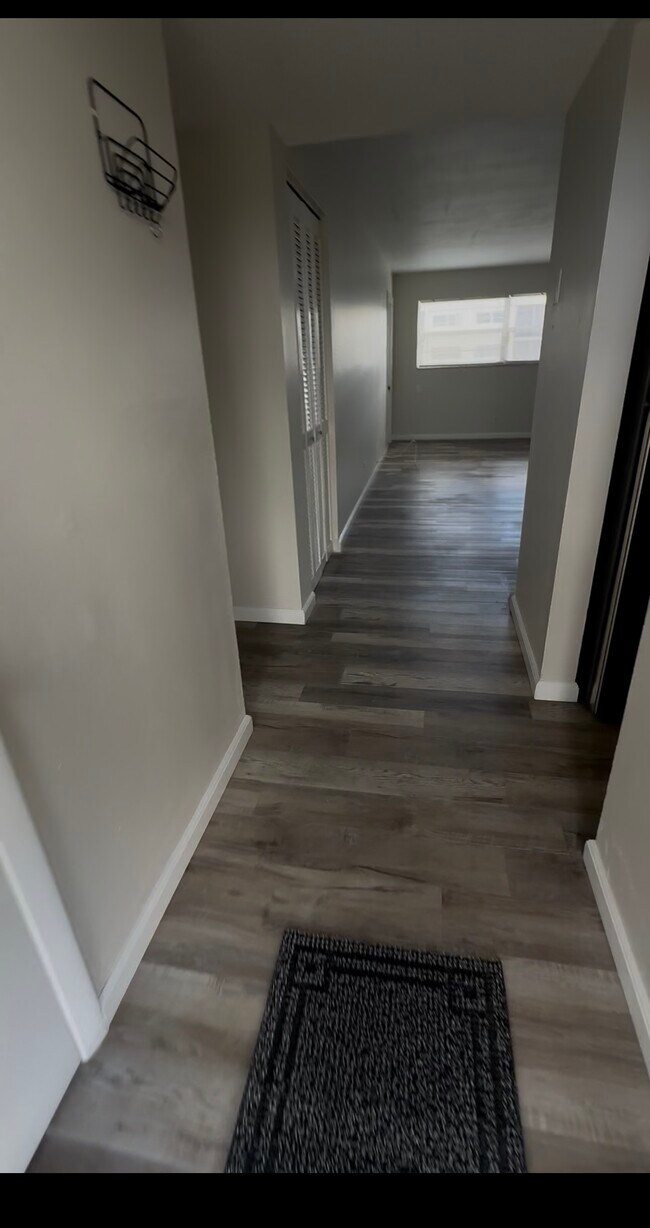 Foto del edificio - 220 SW 9th Ave