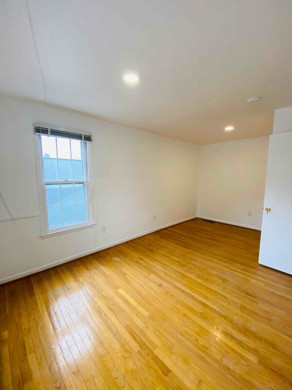 Foto del edificio - 3413 Centennial Ln