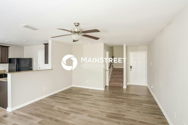 Building Photo - 3 Bedroom Pet-Friendly Home in San Antonio, TX with Main Street Renewal