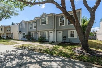 Building Photo - 8532 J R Manor Dr