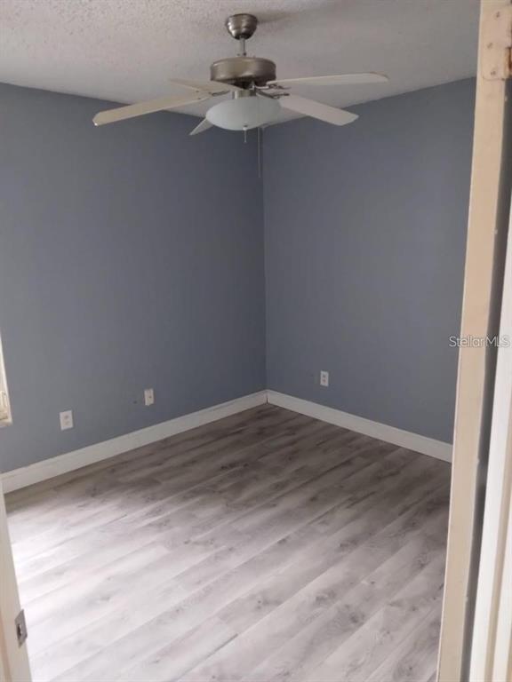 Foto del edificio - 949 Pebble Creek Cir