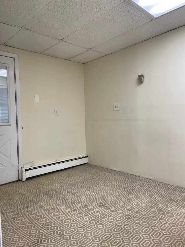 86 Coppersmith Rd, Levittown, NY 11756 Apartments in Levittown, NY