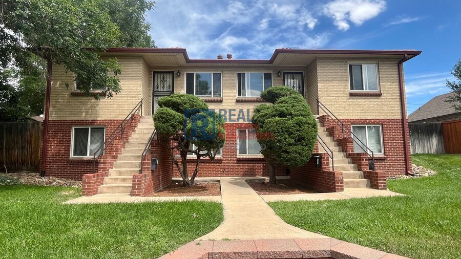 Primary Photo - 2318 S Cherokee St