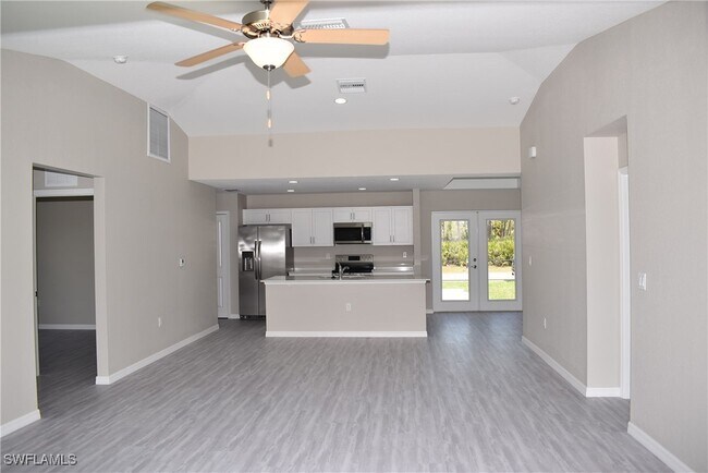 Building Photo - 212 Antis Dr