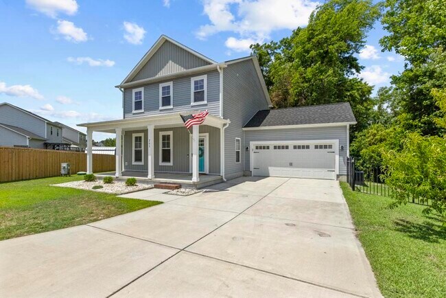 Building Photo - 205 Bangor Ct